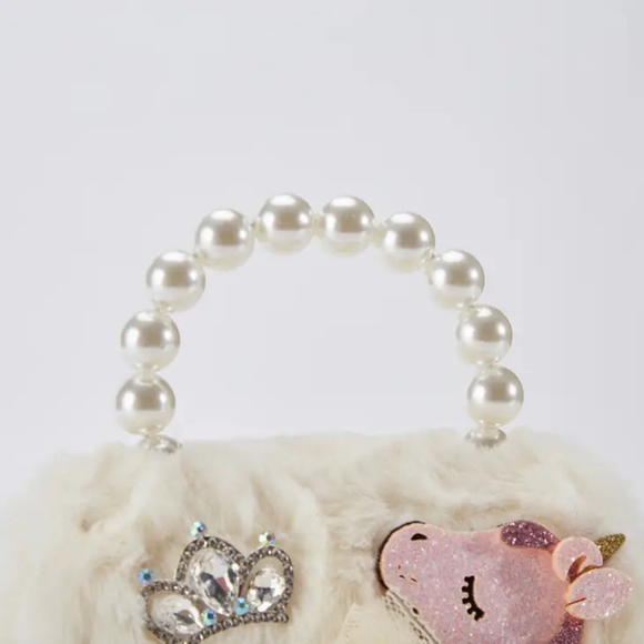 'Miss Spring' Cream Purse - Picture 4 of 5